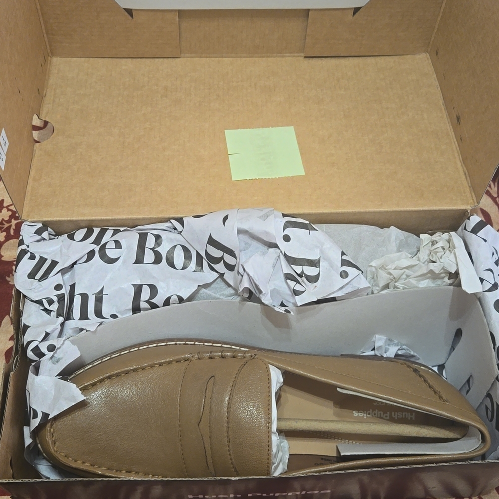 Hush Puppies Wren Loafer PF Tan Leather Sz. 9